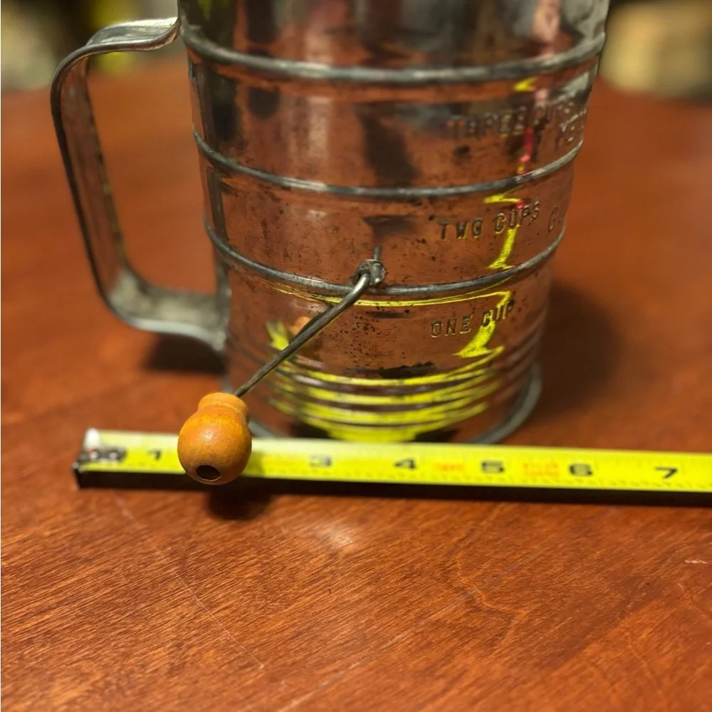 Vintage Jacob Bromwell 3-cup Flour Sifter